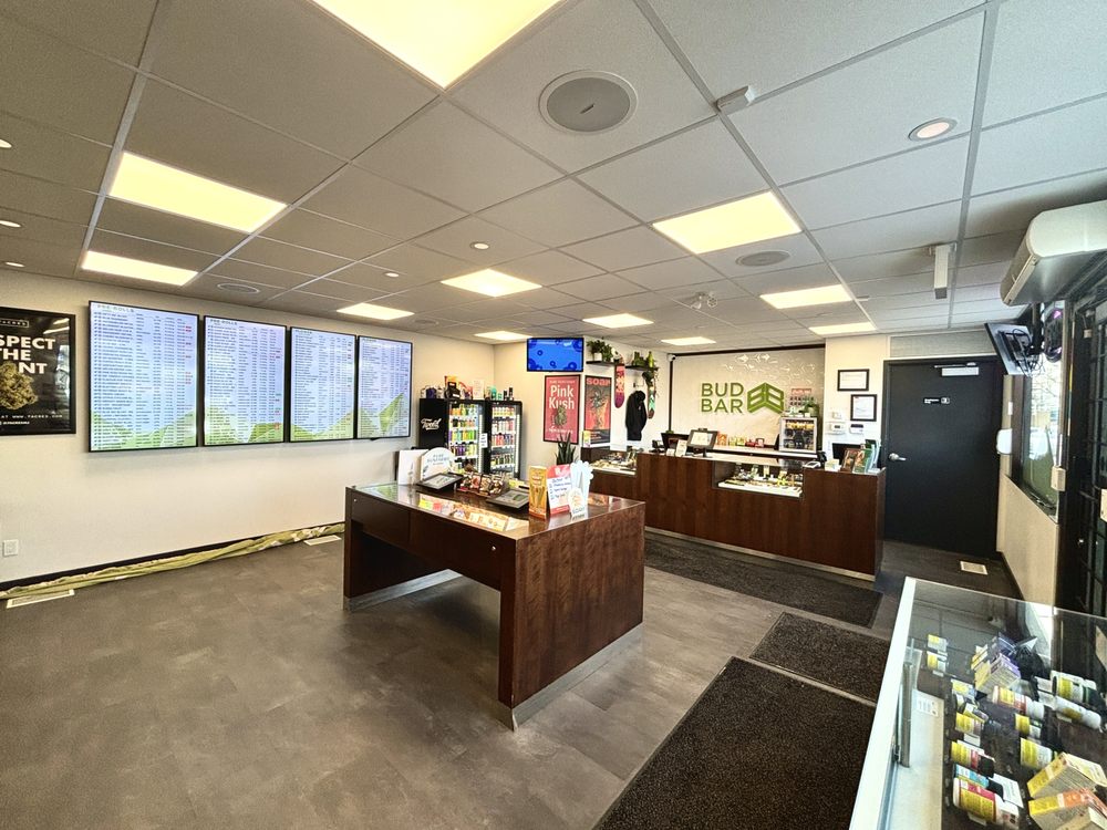 BUD BAR - Updated March 2025 - 17 Photos - 2008 14 Street NW, Calgary - Center St Dispensary Big Cheef Weed Bar