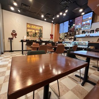 Lizzano - Coffee & Tea Near Me - Chicago, Illinois