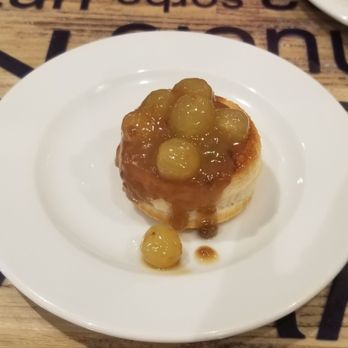 Bergara - Foie gras with grapes and port - Basque Near Me - Donostia-San Sebastián, SS Bergara - Foie gras with grapes and port - Basque Near Me - Donostia-San Sebastián, SS
