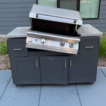 The Mark at Fishers District - Broken grills - Apartments Near Me - Fishers, Indiana