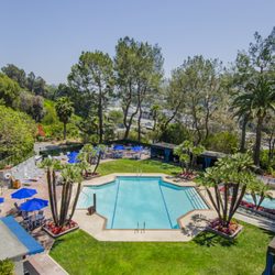 Hilton Los Angeles/Universal City - Pool
