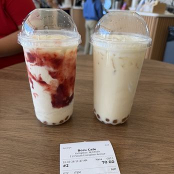 Boru Cafe - Strawberry mochi milk tea with tapioca, peach oolong cream milk tea with tapioca - Coffee & Tea Near Me - Livingston, New Jersey