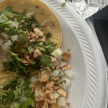 Taqueria el Toluca - Chicken tacos - Food Trucks Near Me - Katy, Texas Taqueria el Toluca - Chicken tacos - Food Trucks Near Me - Katy, Texas