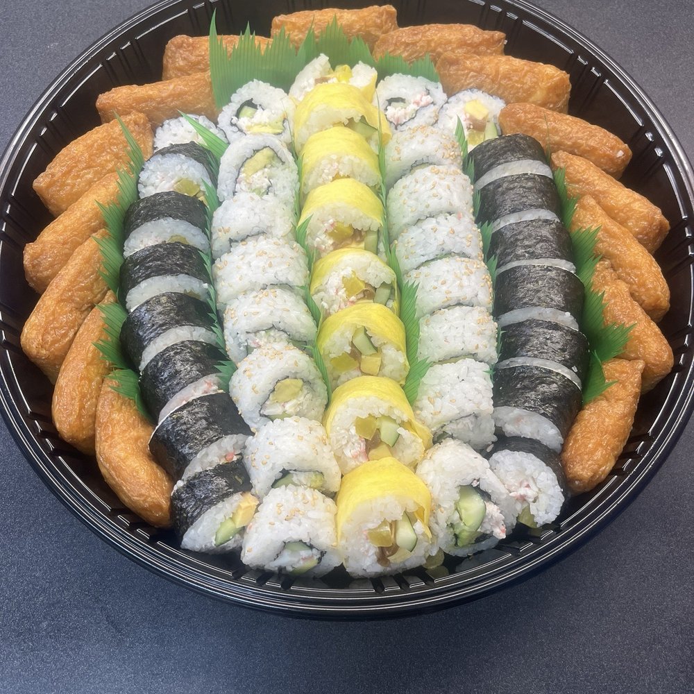 Inari maki platter Somebody who is not into sushi can join this platter It was a big dish to enjoy for around 6 ppl!!
