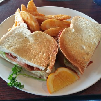 Mandy's Breakfast House - Breakfast & Brunch Near Me - Sonora, California