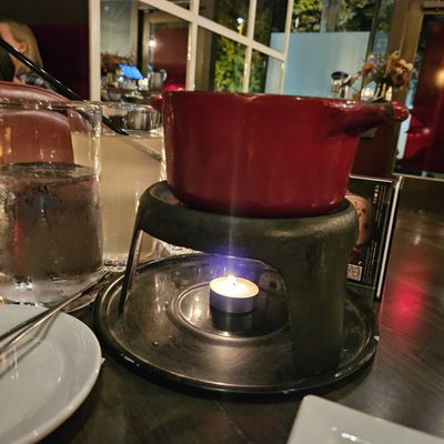 Urban Fondue by null