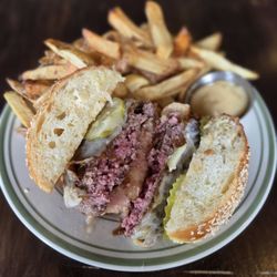 The Oar - Lamorna - The Dry Age Burger
