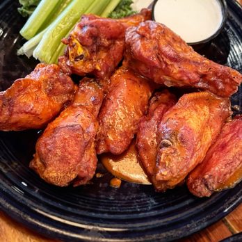 Clive's Roadhouse - Wings - Barbeque Near Me - Champlin, Minnesota