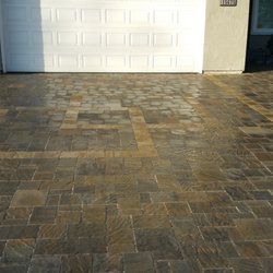 Ruiz's Construction & Landscaping - Interlocking pavers