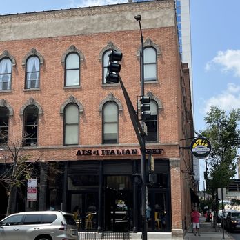 Al's Beef - Sandwiches Near Me - Chicago, Illinois