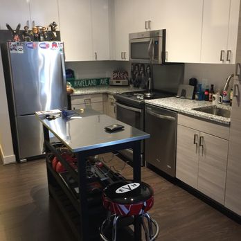 455 at Tinner Hill - My ol kitchen - Apartments Near Me - Falls Church, Virginia
