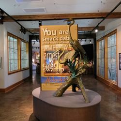 Eastbound Welcome Center - Lots to see