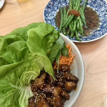 Noko Nashville - green beans, burnt end lettuce wraps - Japanese Near Me - Nashville, Tennessee Noko Nashville - green beans, burnt end lettuce wraps - Japanese Near Me - Nashville, Tennessee