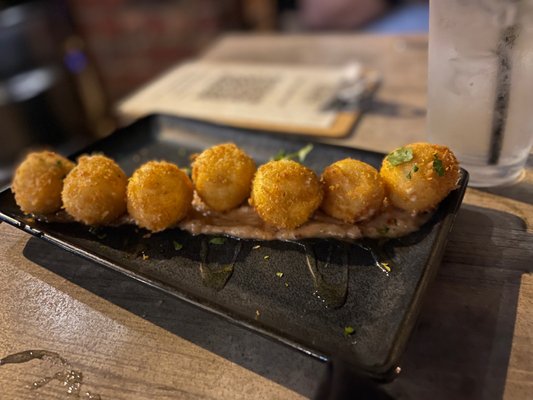 The Exchange Pub + Kitchen by null