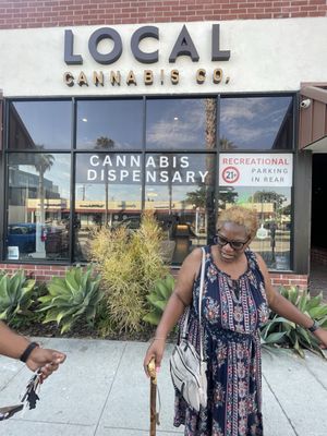 Local Cannabis Company by null