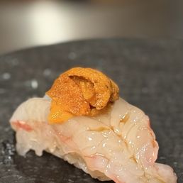 Shrimp and uni | Instagram: GaoGirlsGrubbin