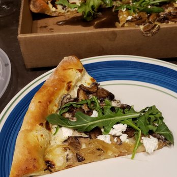 Columbus Inn - Kennett Pie - New American Near Me - Wilmington, Delaware Columbus Inn - Kennett Pie - New American Near Me - Wilmington, Delaware