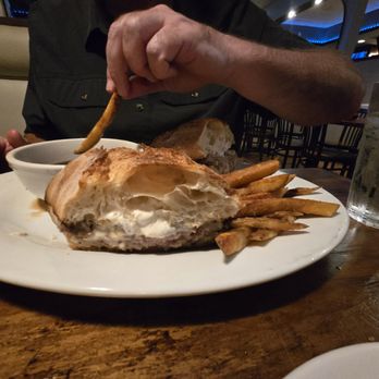 Amalfi's Kitchen & Bar - Italian Near Me - Lawrenceville, New Jersey