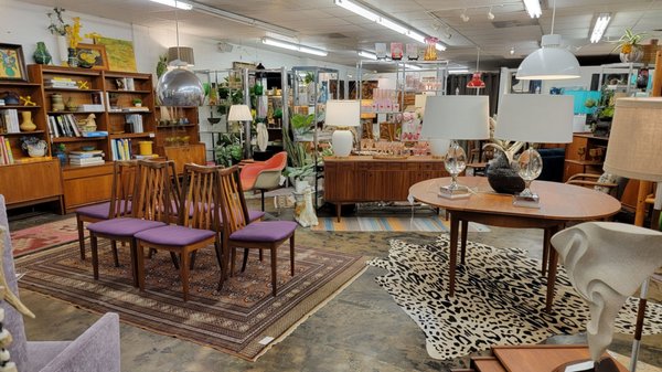 Uptown Modern by null