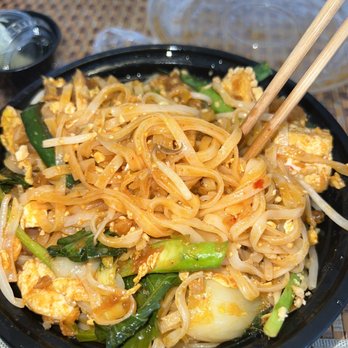 Little Mint - Pad Thai - Food Delivery Services Near Me - New York, New York Little Mint - Pad Thai - Food Delivery Services Near Me - New York, New York