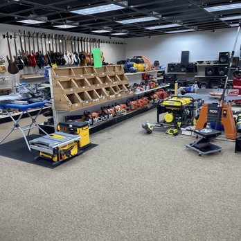 Associated Buyers - Large and lots of cool things - Pawn Shops Near Me - Roseburg, Oregon