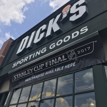 DICK'S Sporting Goods - Storefront - Sports Wear Near Me - Franklin, Tennessee DICK'S Sporting Goods - Storefront - Sports Wear Near Me - Franklin, Tennessee