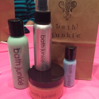 Bath Junkie - All included in scrub a dub dub party - Cosmetics & Beauty Supply Near Me - Carmel, Indiana