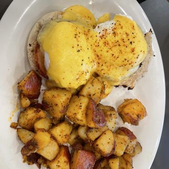 Eggs Up Grill - Classic Benny - Breakfast & Brunch Near Me - Winston Salem, North Carolina Eggs Up Grill - Classic Benny - Breakfast & Brunch Near Me - Winston Salem, North Carolina