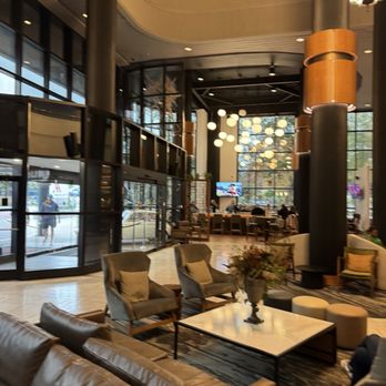 Marriott Chattanooga Downtown - Lobby - Hotels Near Me - Chattanooga, Tennessee