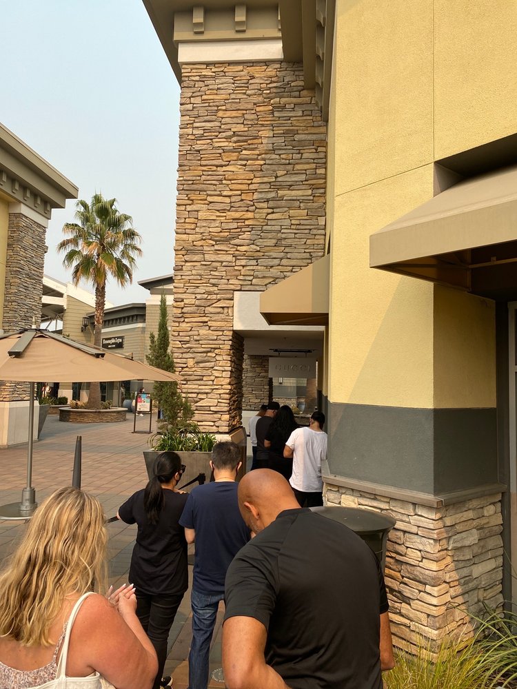 GUCCI OUTLET Updated November 2024 167 Photos & 188 Reviews 2774