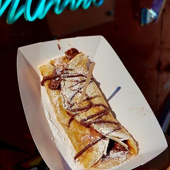 Rollin Phatties - Sweet - nutella and ferrero rocher roll - Food Trucks Near Me - Sugar Land, Texas Rollin Phatties - Sweet - nutella and ferrero rocher roll - Food Trucks Near Me - Sugar Land, Texas
