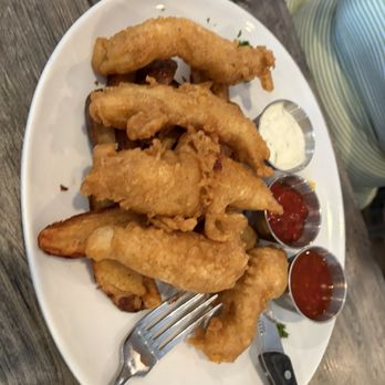 Coastal Grill - Fried fish with steak fries - American Near Me - Galveston, Texas