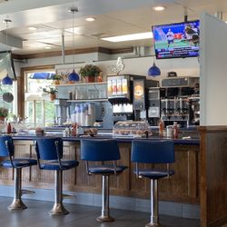 Sky Diner Restaurant & Pizza - Counter seating
