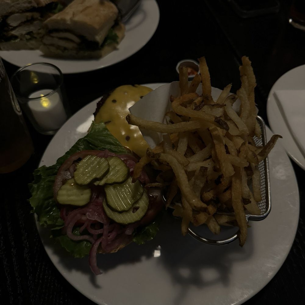 Bar 135 - burger up close - Bars Near Me - New York, New York