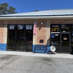 Castillo lift suspension