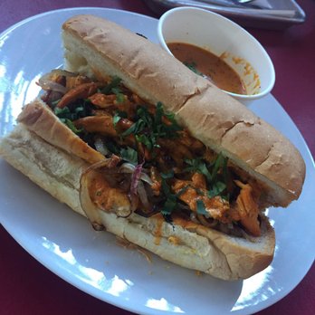 India Jones The Kitchen - Butter Chicken Mumbai Pao Sandwich w/ butter chicken dipping sauce. This was fantastic! - Caterers Near Me India Jones The Kitchen - Butter Chicken Mumbai Pao Sandwich w/ butter chicken dipping sauce. This was fantastic! - Caterers Near Me