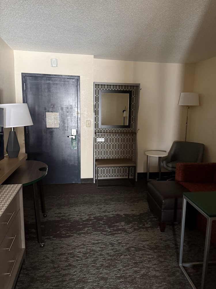 Holiday Inn & Suites Raleigh-Cary