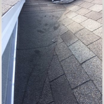 RoofClaim.com - Source of the leak, this is the valley which has no moisture barrier. - Roofing Near Me - Orlando, Florida RoofClaim.com - Source of the leak, this is the valley which has no moisture barrier. - Roofing Near Me - Orlando, Florida