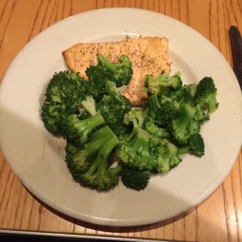 Chili's - Lite Eaters Salmon no Rice Double Broccoli - Tex-Mex Near Me - San Diego, California