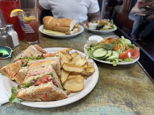 The Airplane Restaurant by null