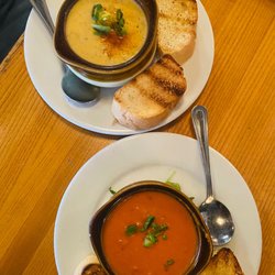 Ryans Corner House - Haddock chowder & smoked Gouda and bella pepper soup