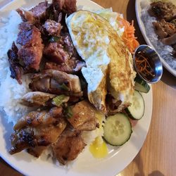 Huong Lan Vietnamese Restaurant - pork & chicken on rice *add Egg