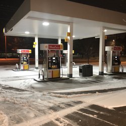 R & S Food & Gas - Shell - My favorite Shell Gas Station Saturday morning