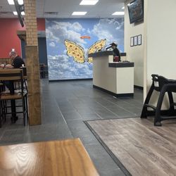 Pizza Inn - The entrance