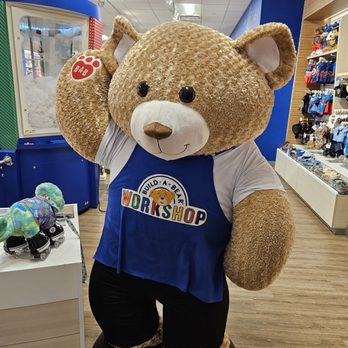 Build-A-Bear Workshop - The bear at the entrance - Toy Stores Near Me - Northridge, California