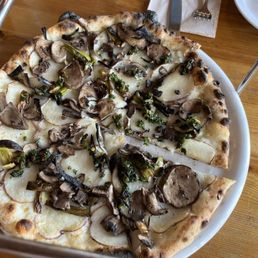 Seasonal potato with mushrooms Seasonal potato with mushrooms
