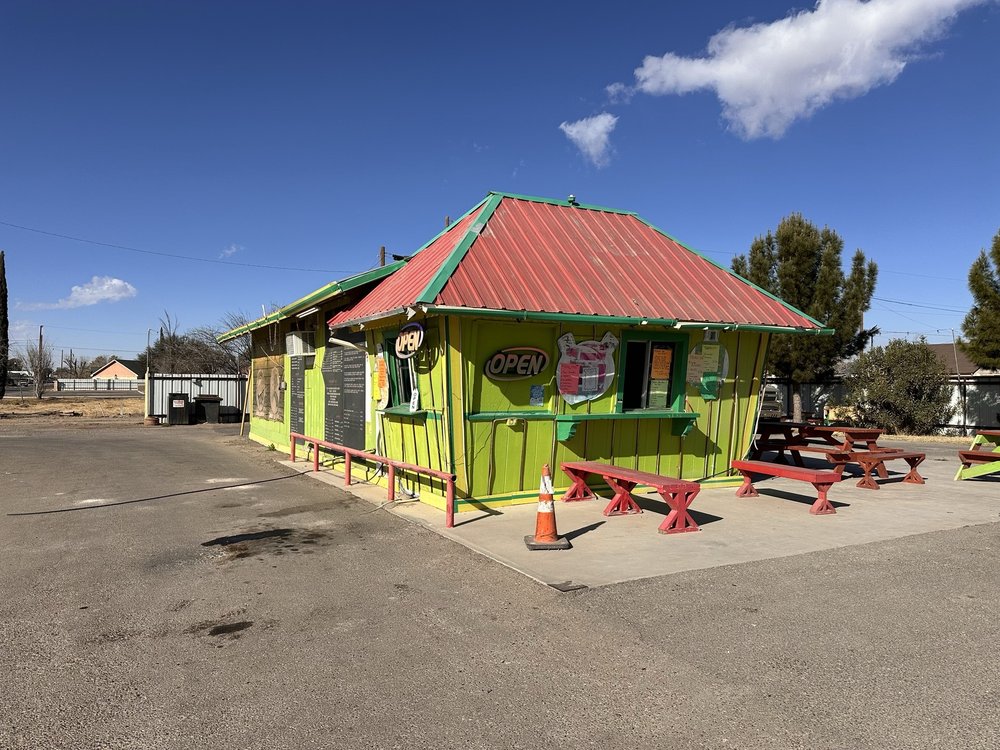 Famoso's Burritos & More