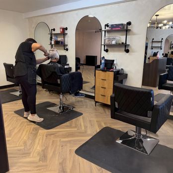 Bloom Beauty Salon - Hair Extensions Near Me - Lakeside , Arizona Bloom Beauty Salon - Hair Extensions Near Me - Lakeside , Arizona