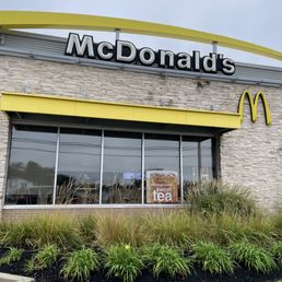 Exterior photo of McDonald's - Catlettsburg, Kentucky Exterior photo of McDonald's - Catlettsburg, Kentucky