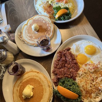 Jay Berry's Cafe - Breakfast & Brunch Near Me - Renton, Washington Jay Berry's Cafe - Breakfast & Brunch Near Me - Renton, Washington